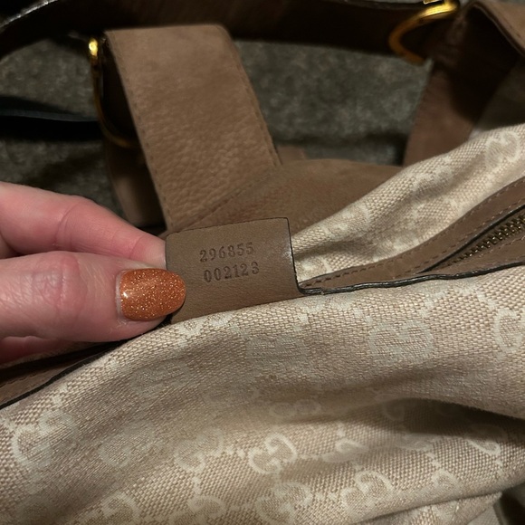 Gucci Vintage Leather Stirrup Hobo - Picture 16 of 16